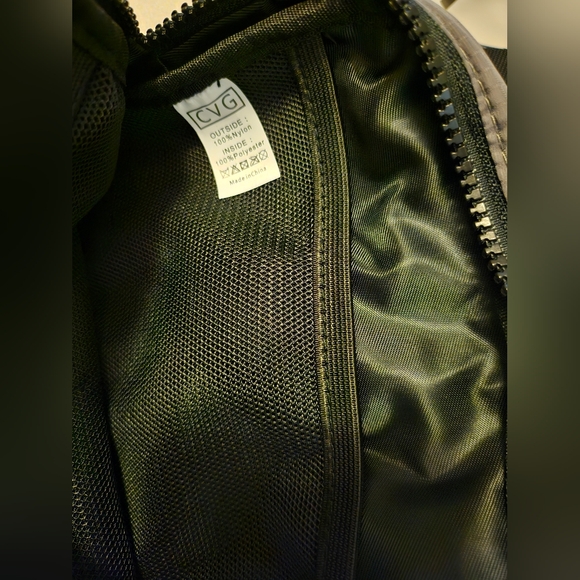 Constantly Varied Gear Grey Belt Bag - Picture 3 of 3